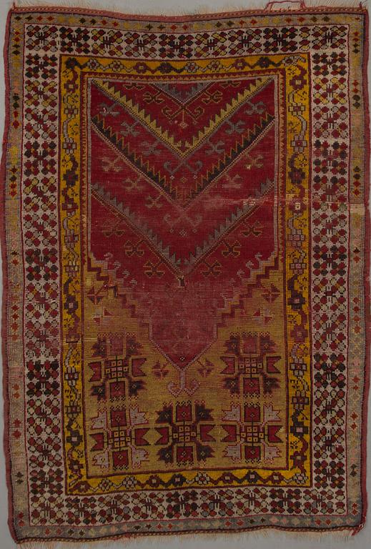 BÖNEMATTA, antik. Ca 146x102 cm.