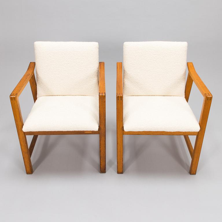 Carl Gustaf Hiort af Ornäs, a pair of mid-20th century 'Korsika' armchairs, Puunveisto Oy- Träsnideri Ab.