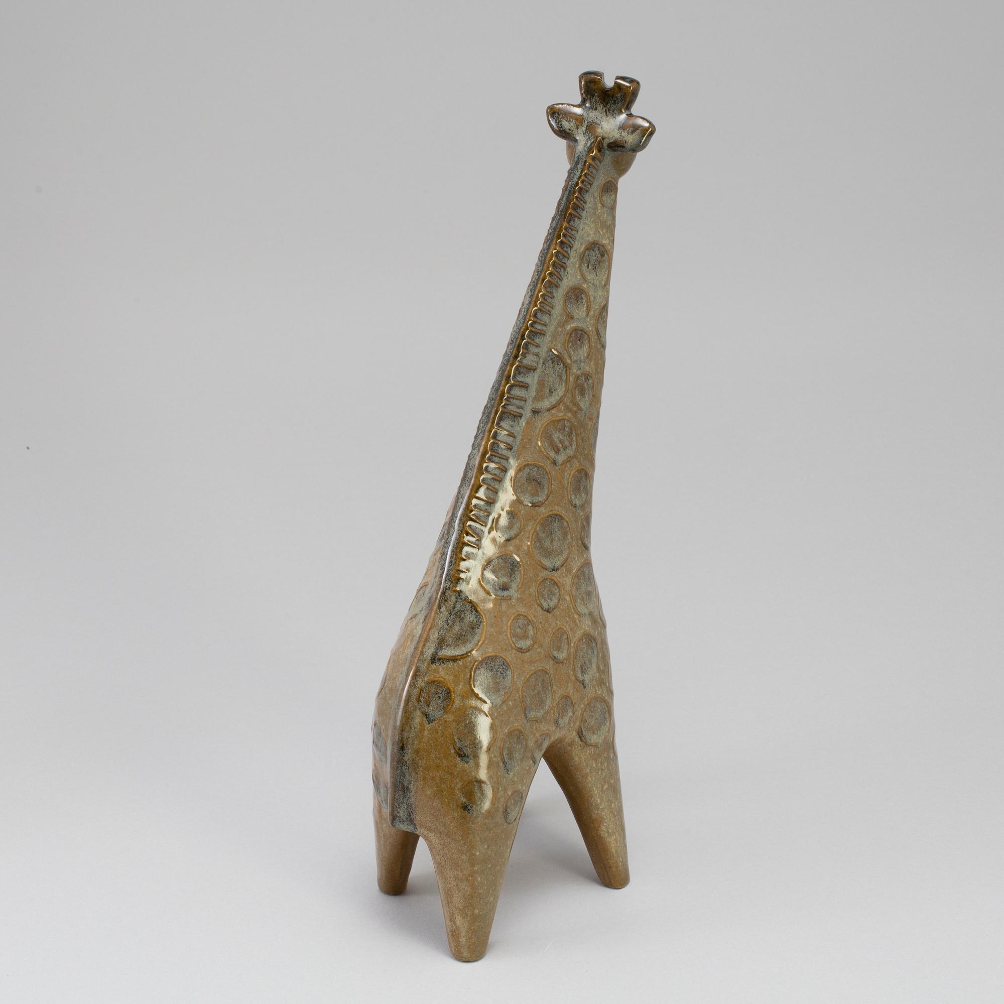 A stoneware sculpture "Giraff" by Lisa Larson, Gustavsberg.