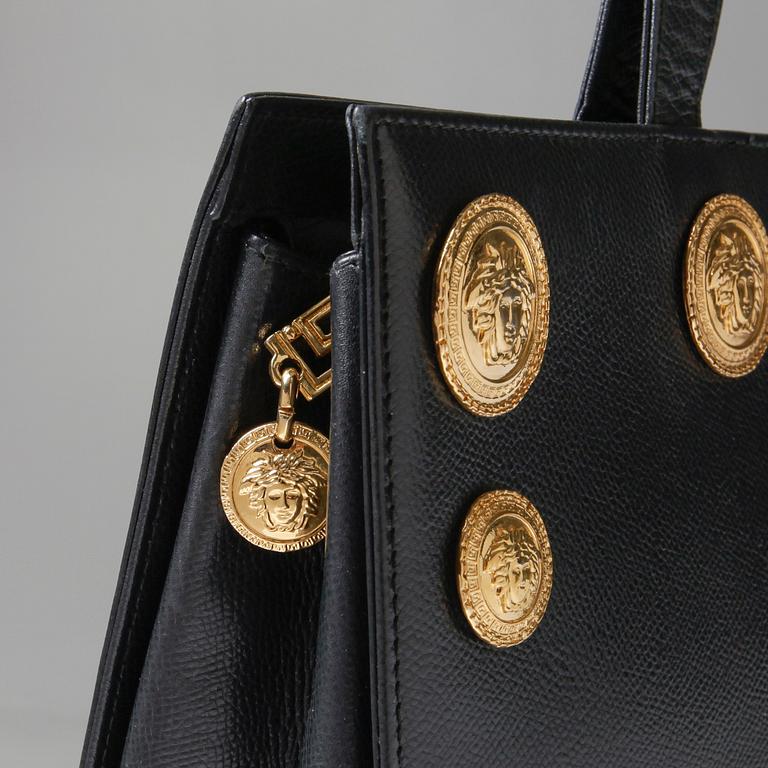 AXELREMSVÄSKA, Versace.