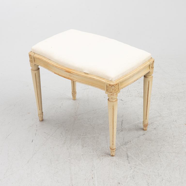 A dressing table with a stool, Blomstermåla, mid 20th Century.