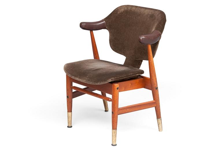 Ilmari Tapiovaara, AN ARMCHAIR.