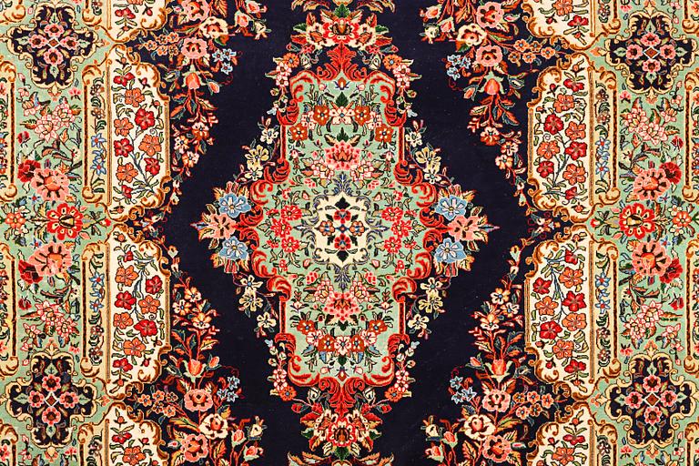 Matta, Saruk, ca 317 x 216 cm.