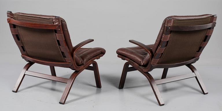 FÅTÖLJER, ett par, 1960/1970-tal.