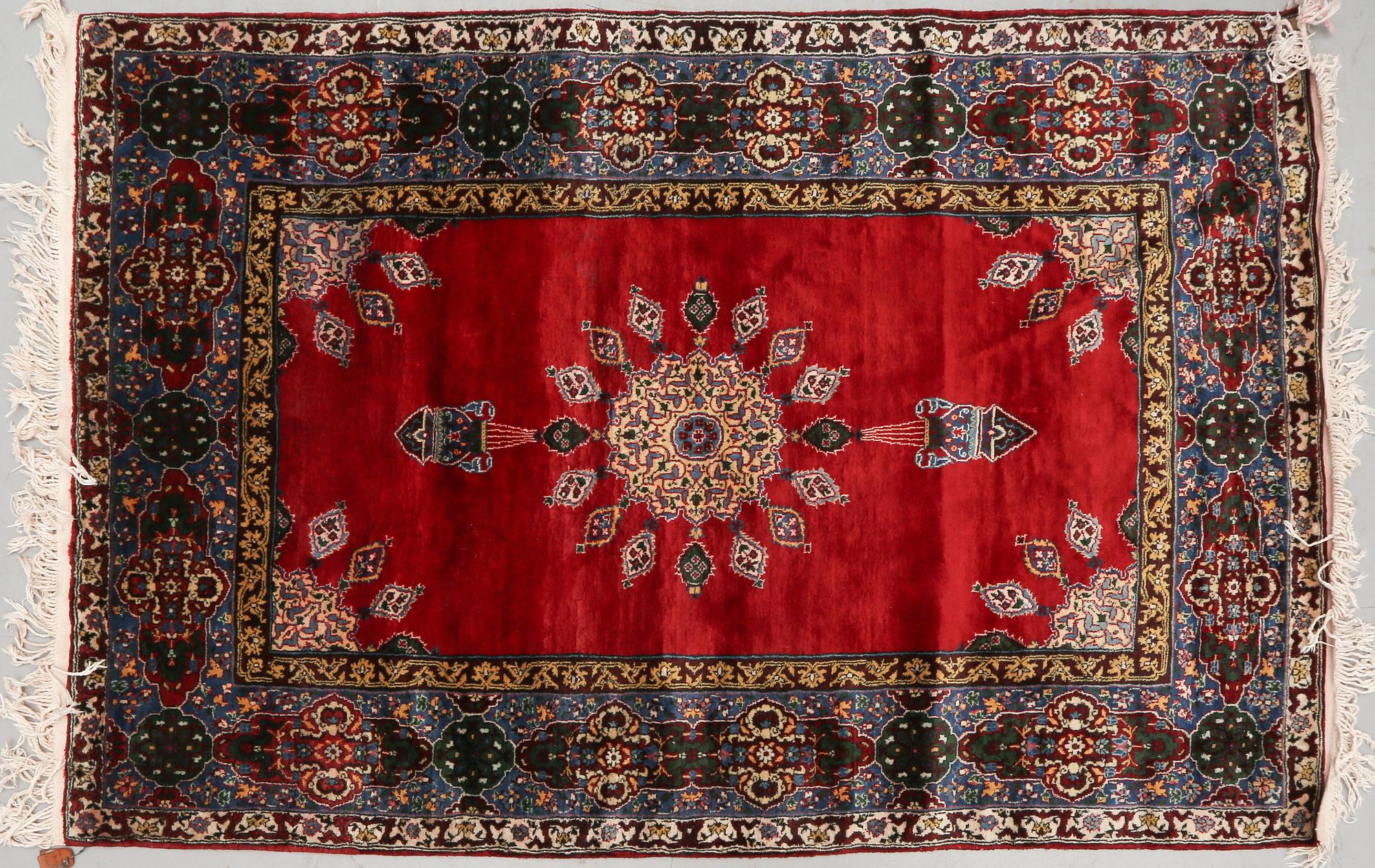 MATTA, möjligen Ardebil, 186 x 124 cm, old.