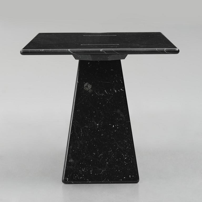 Angelo Mangiarotti, bord, "Asolo", Agapecasa, Italien, 2020.