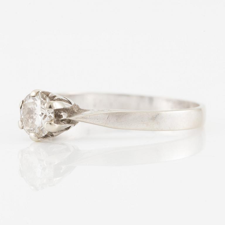 Ring, 18K vitguld med briljantslipad diamant 0.45 ct.