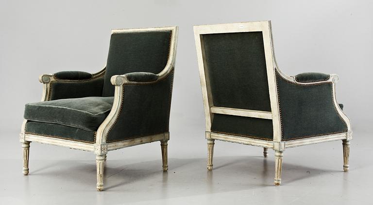 BERGÈRER, ett par, gustaviansk stil, 1900-talets första hälft.
