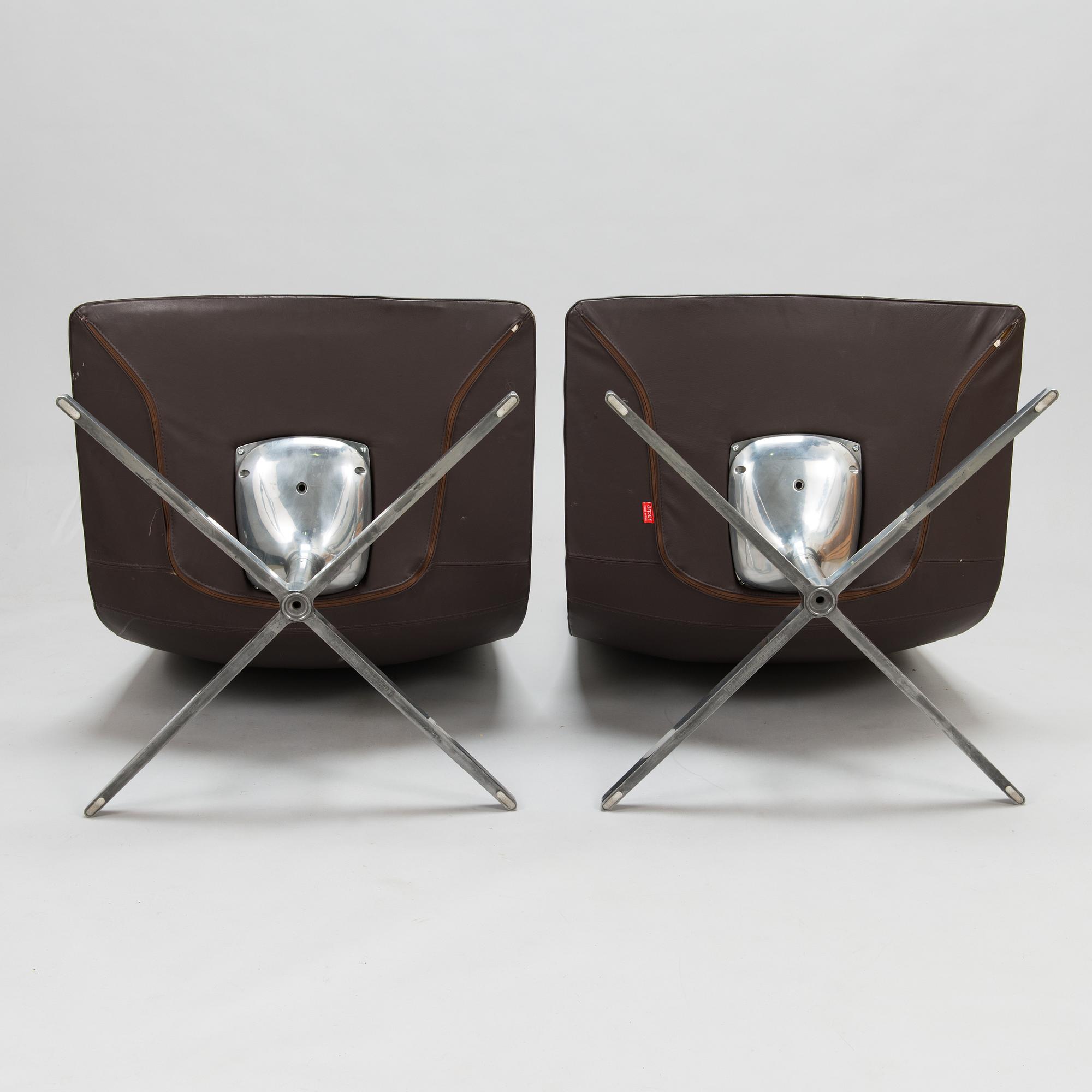 A pair of armchairs, 'Catifa 70 Lounge Chair', Arper, Italy.