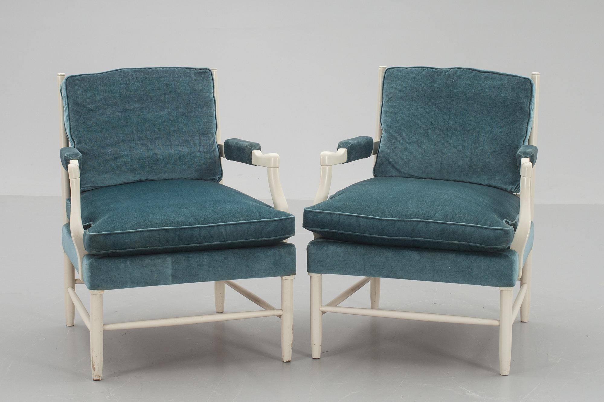 ARMLÄNSTOLAR, ett par Gripsholms-modell 1900-tal.