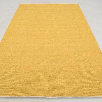 Matta, Vandra Rugs, "Herringbone", ca 326x211 cm etikettmärkt.