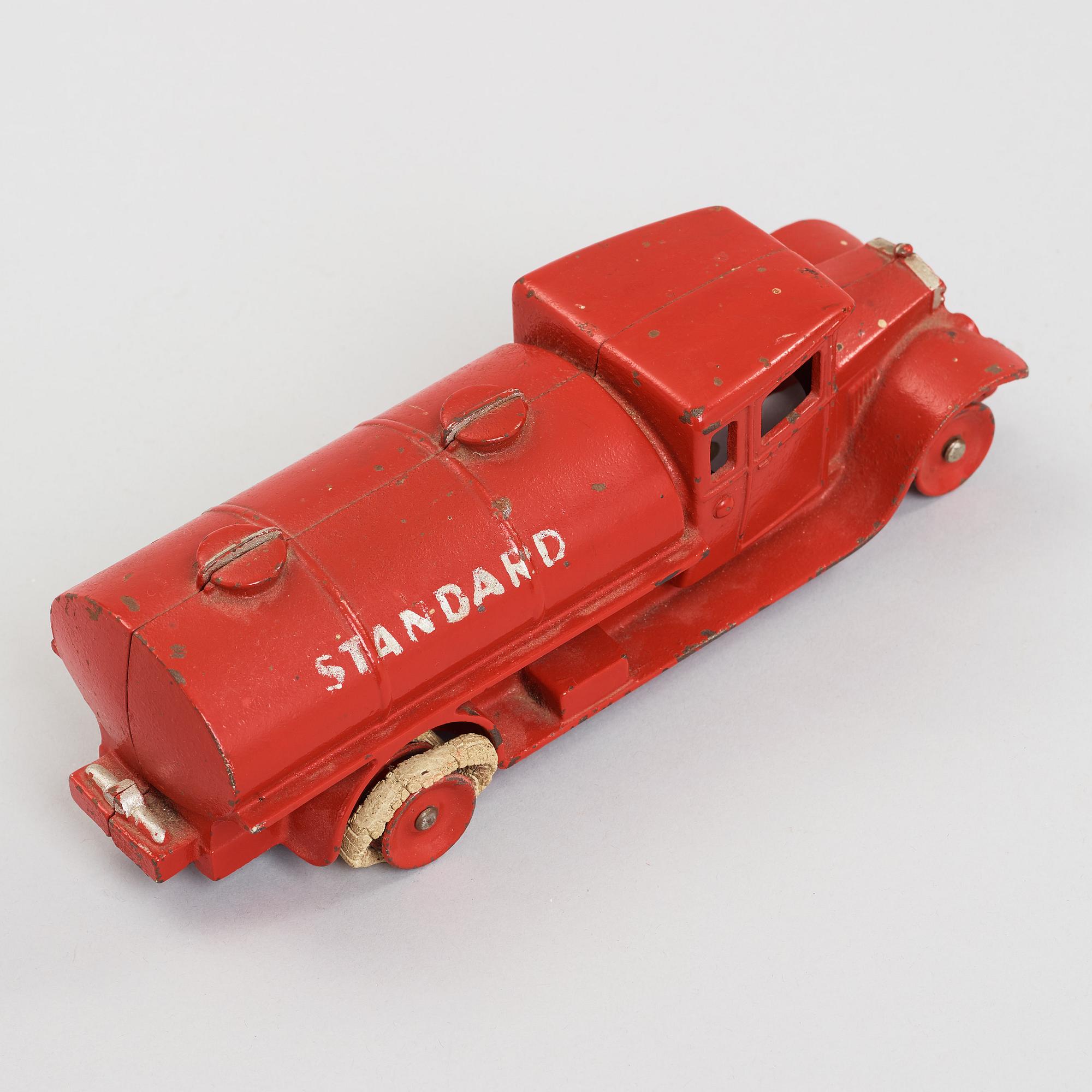 SKOGLUND & OLSON, tankbil "Standard", Sverige, 1920-/30-tal.
