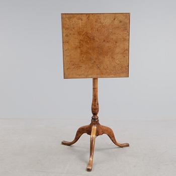 FÄLLBORD, av Jacob Sjölin (mästare i Köping och Kungsör 1767-1785).
