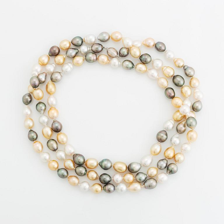 A cultured South Sea pearl necklace.