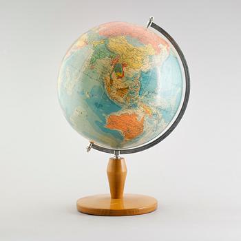 JORDGLOB, Räths, Danmark, 1900-talets andra hälft.