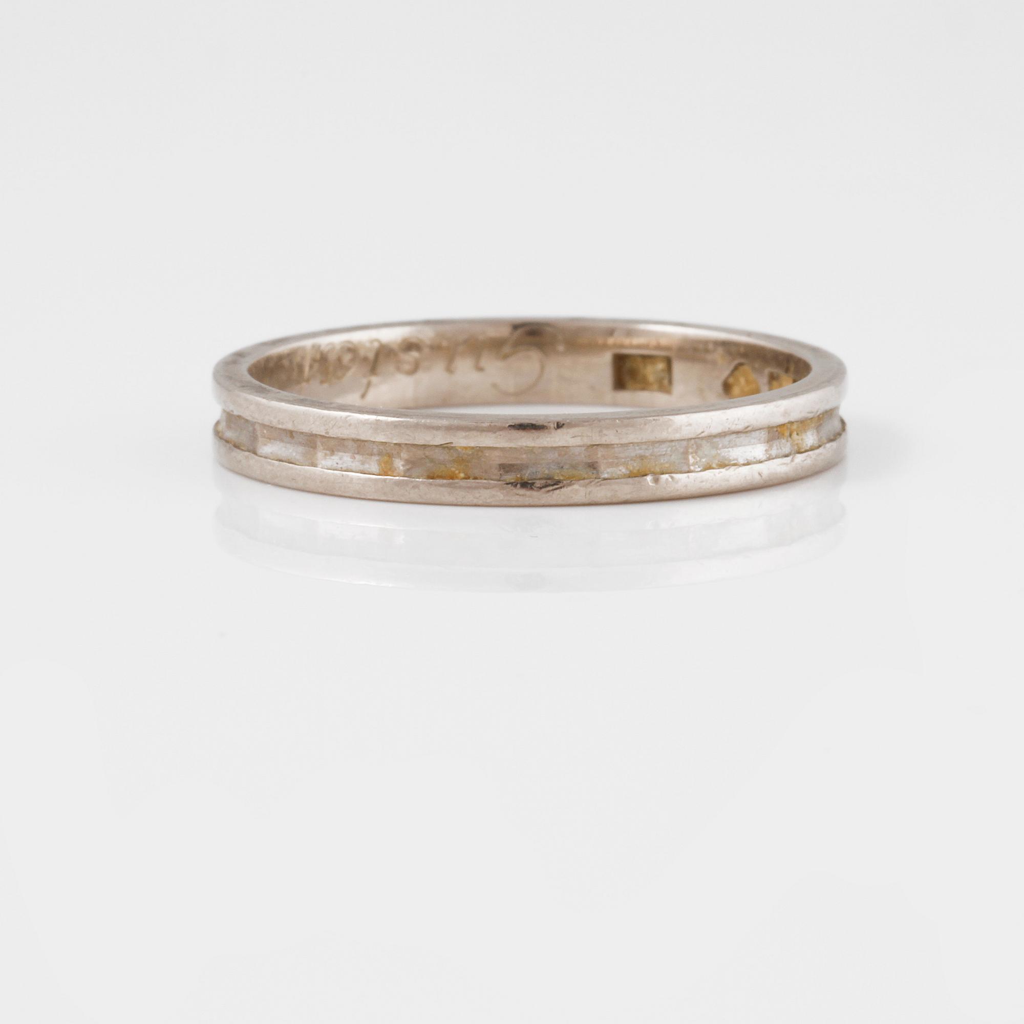 RING, 18K vitguld, Ceson, Göteborg. Vikt 3 gram.