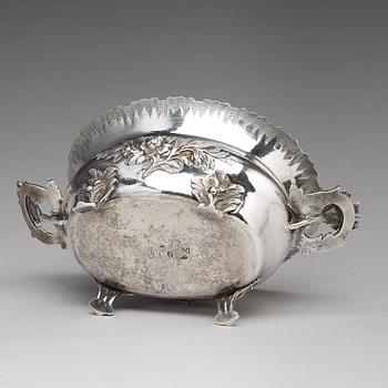 A Swedish 18th century parcel-gilt silver bowl, mark of Jons Granbom, Stockholm 1786.