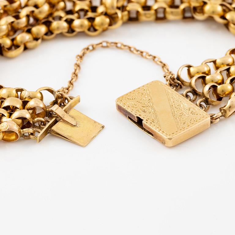 A bracelet in 18K gold, 19th century.