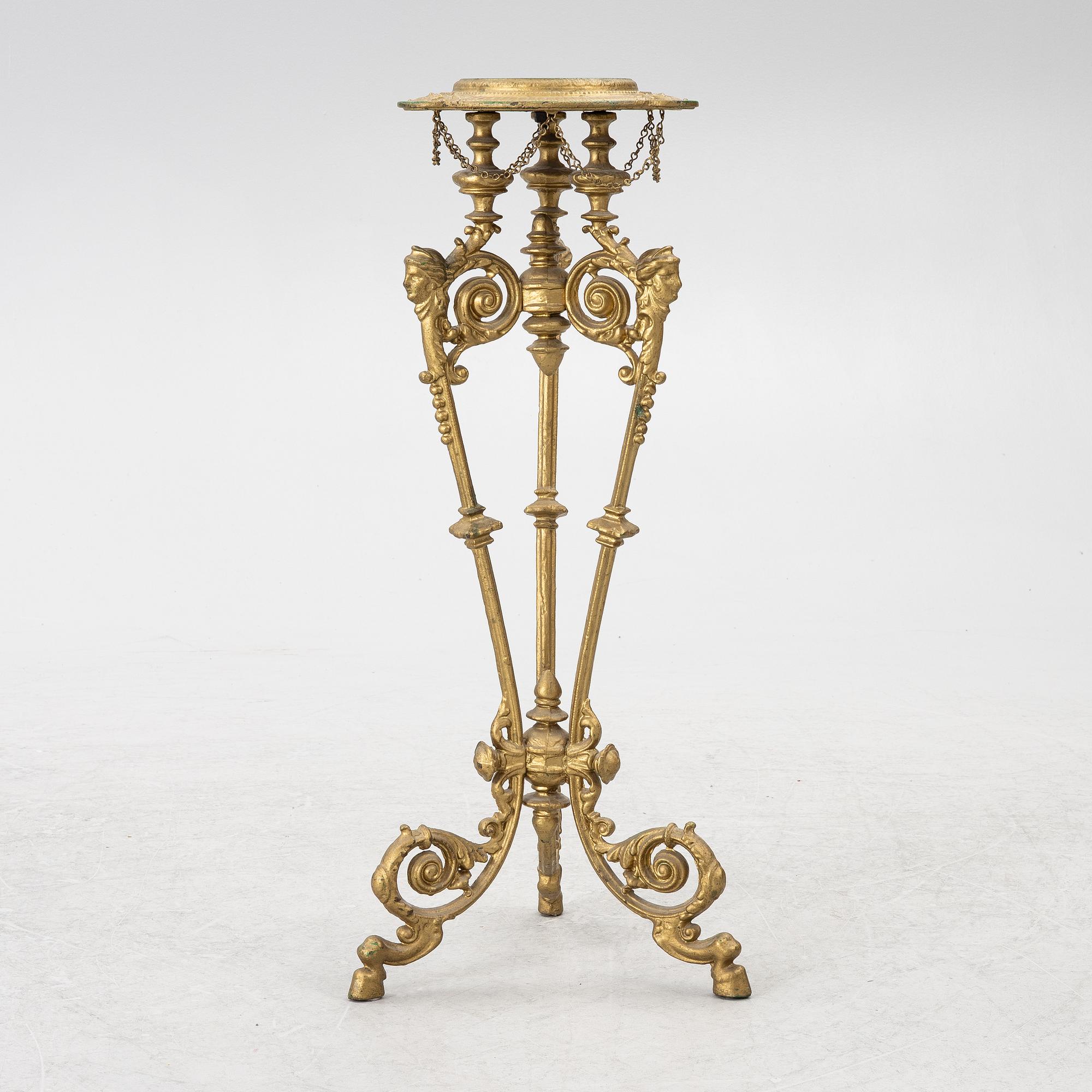 Piedestal, omkring år 1900.