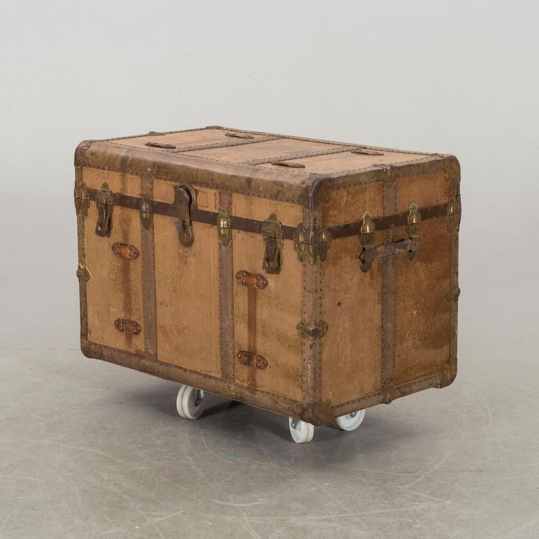 An early 20th century leather trunk.