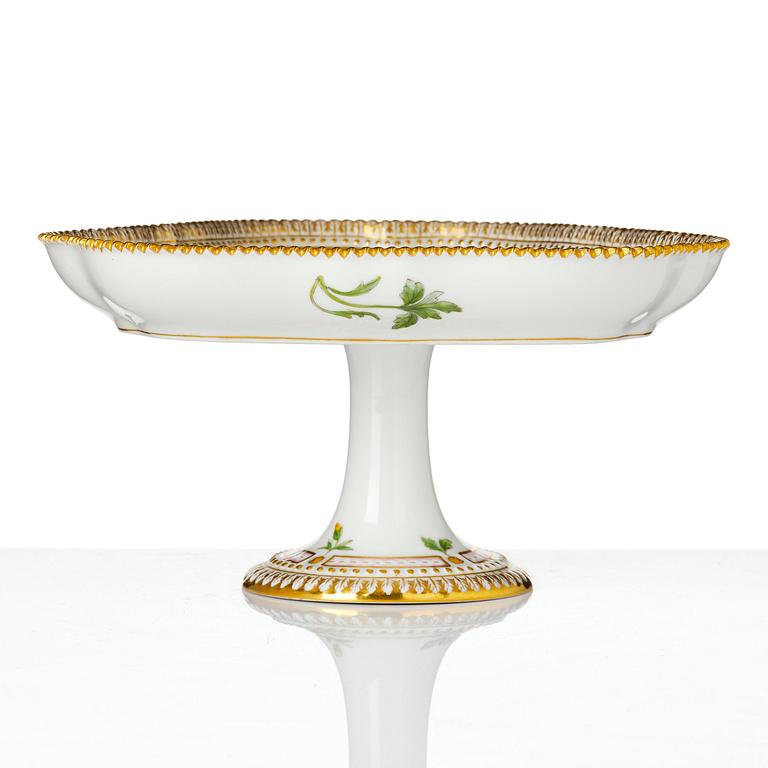 Tazza, porslin. Royal Copenhagen, "Flora Danica", Danmark, 1900-tal.