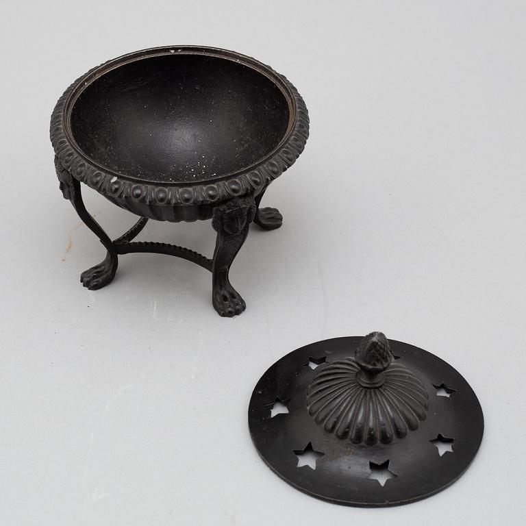 A cast iron incense burner "Berliner Eisen", empire, first half of the 19th century.