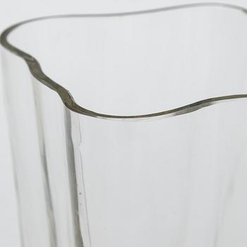 Alvar Aalto, one part of  'Aalto flower' glass sculpture 3021-150, Iittala 1950s.