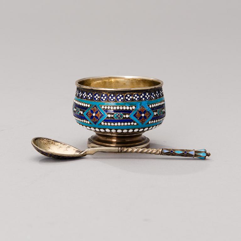 A RUSSIAN SILVER AND ENAMEL SALT CELLAR AND SPOON, Moscow 1895 and ca 1900, Prokopi Nikitin, spoon hallmarked BA.