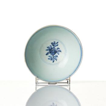 A blue and white bowl and a dish, Ming dynasty (1368-1644).