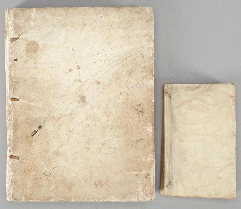 BÖCKER, 2 st, "Le Grondeur, comedie", Paris 1693 resp "Compendiose notizie dei fatti a`armi...Carlo VI..", Utrecht 1751.