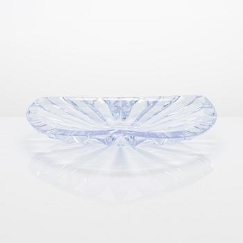Aimo Okkolin, a cut crystal bowl, signed Aimo Okkolin Riihimäen Lasi oy.