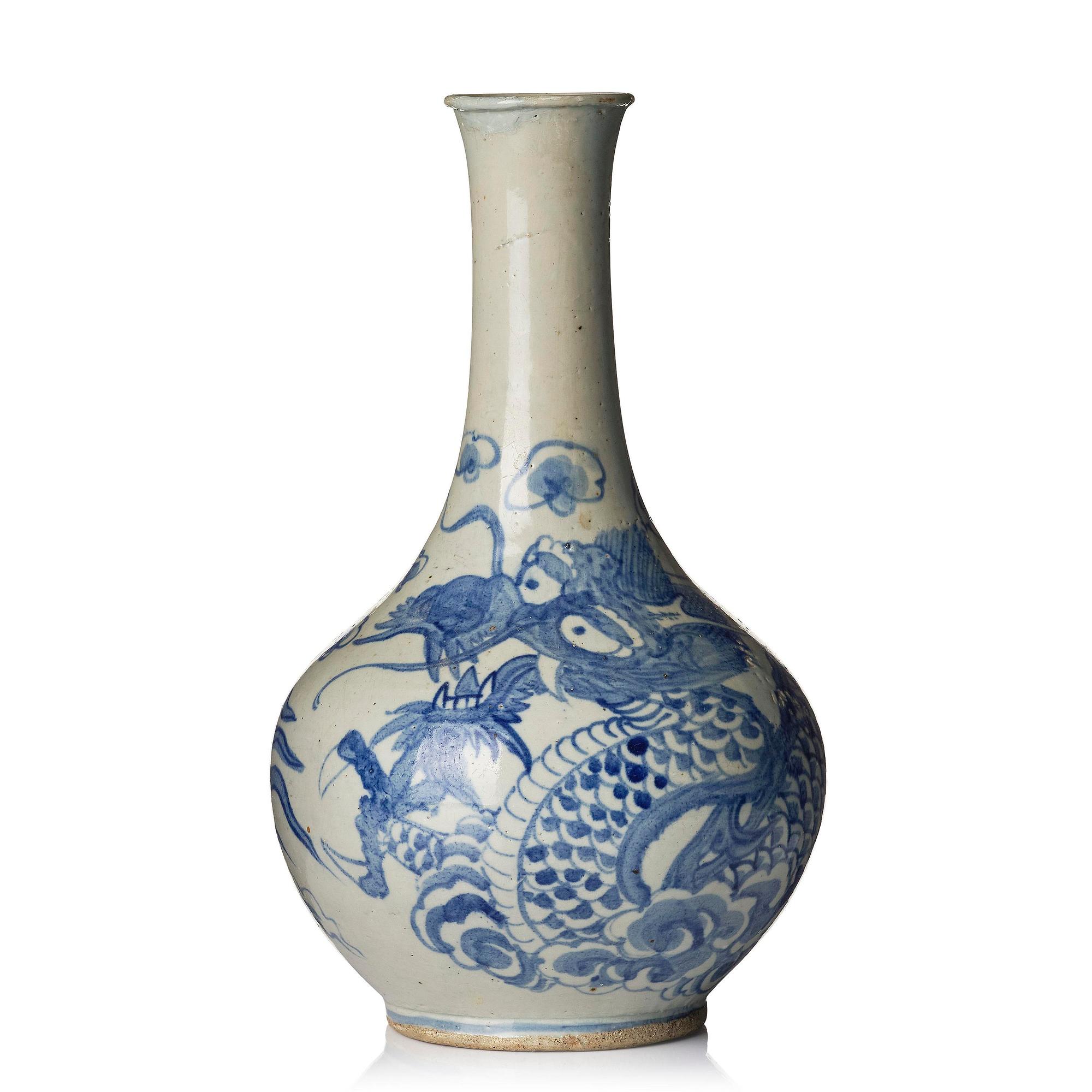 Vas, porslin. Korea, Joseon, 1800-tal.