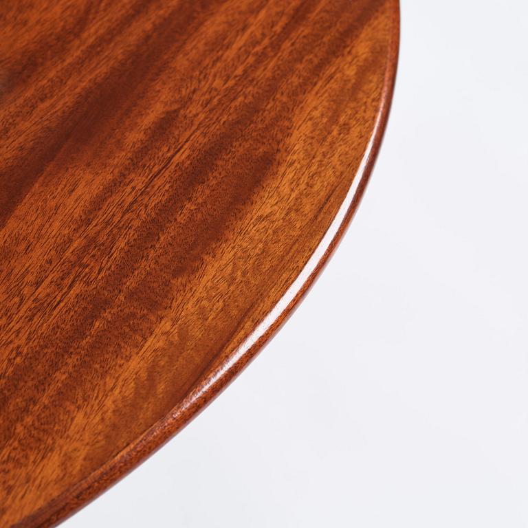 Josef Frank, a mahogany 'model 1196' coffee table, Svenskt Tenn, 1940-1950s.