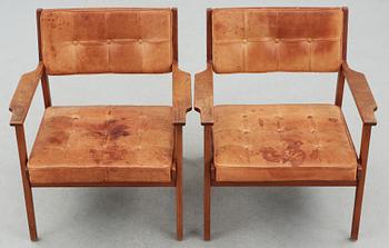 FÅTÖLJER, ett par, Ib Kofoed-Larsen, OPE möbler, Jönköping. 1900- talets andra hälft.