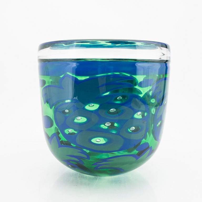 Hanne Dreutler & Arthur Zirnsack a signed glass bowl.