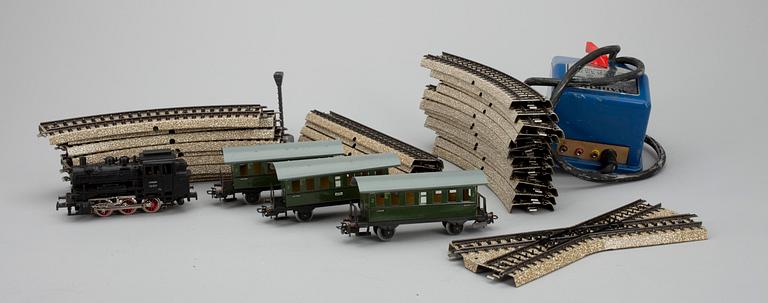 DELAR AV TÅGBANA, TÅG, samt TRANSFORMATOR, Märklin.