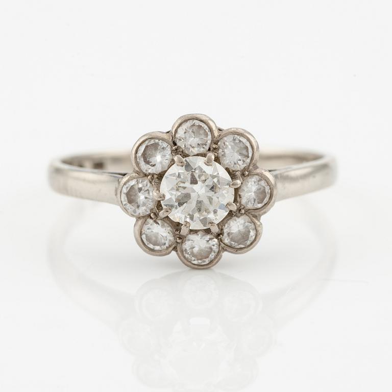 Ring, carmine ring, 18K white gold with brilliant-cut diamonds.