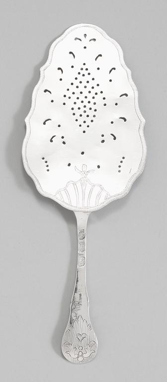 A Danish 18th century silver cake-slice, makers mark of Niels Pihl, Copenhagen 1782.