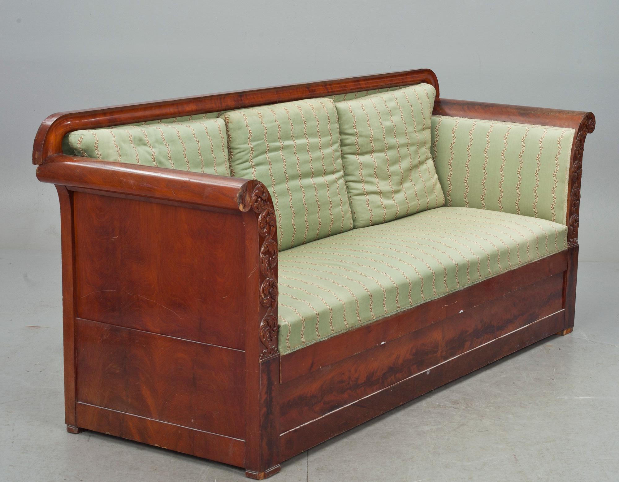 SOFFA, senempire, 1800-talets mitt.