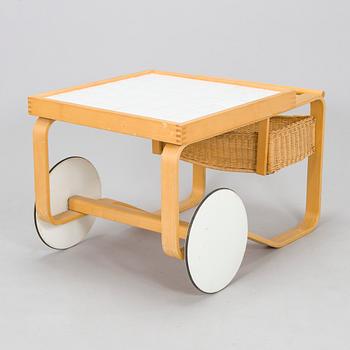 Alvar Aalto, serveringsvagn, modell 900, Artek, Finland, 1970-tal.