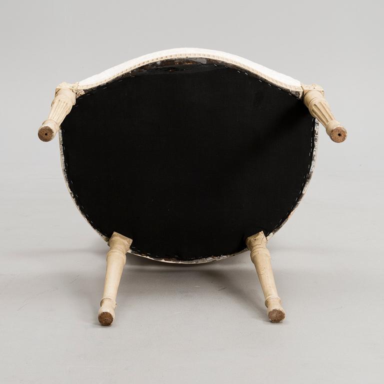 TUOLI, uusklassismi, Ranska 1700-luku.