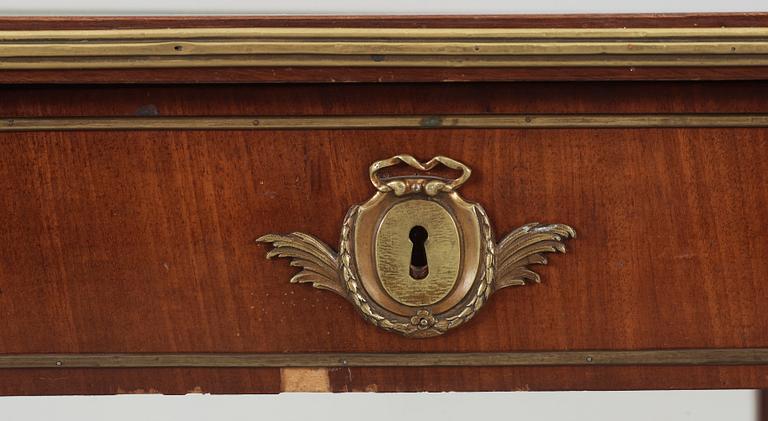 SKRIVBORD, möjligen Ryssland, omkring sekelskiftet 1900.