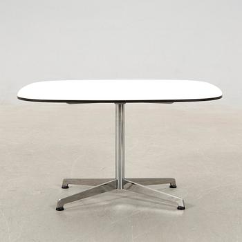 Gunilla Allard, dining table, "Cooper", Lammhults, contemporary.