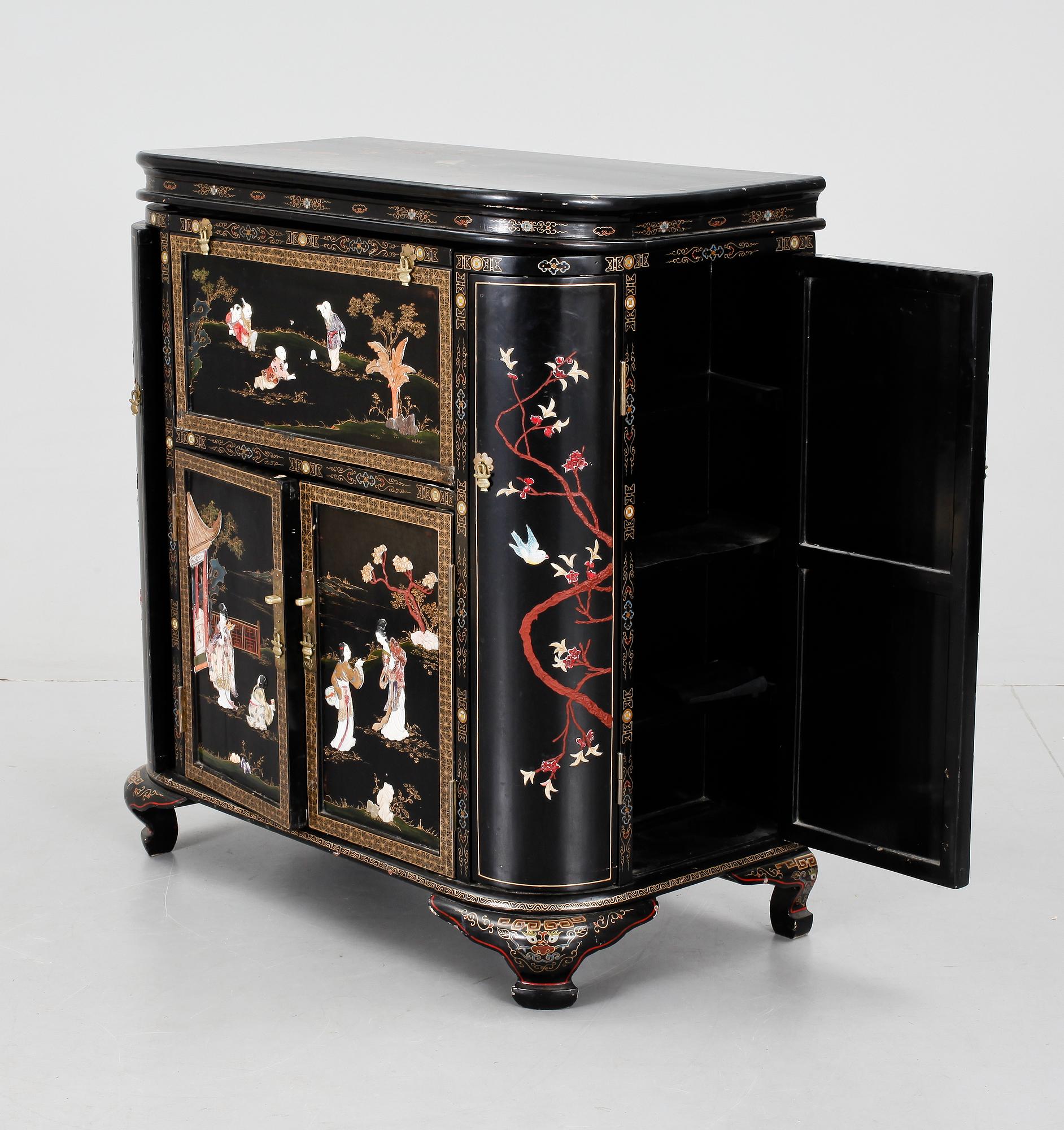 SKÅP, Kina, 1900-tal.