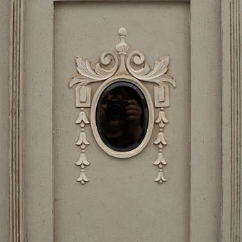 A painted wardrobe from around year 1900.