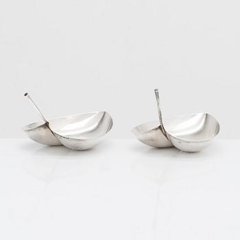 Tapio Wirkkala, skålar, 2 st, silver, TW 4, Kultakeskus, Tavastehus 1964.