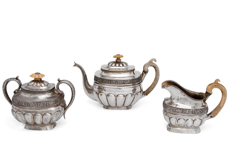 TEA SET.