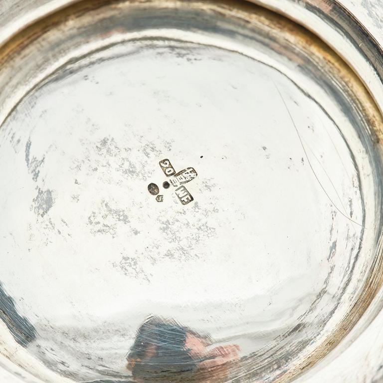 A fine Chinese Export silver tea and coffee service, Sing Fat, early 20th century.