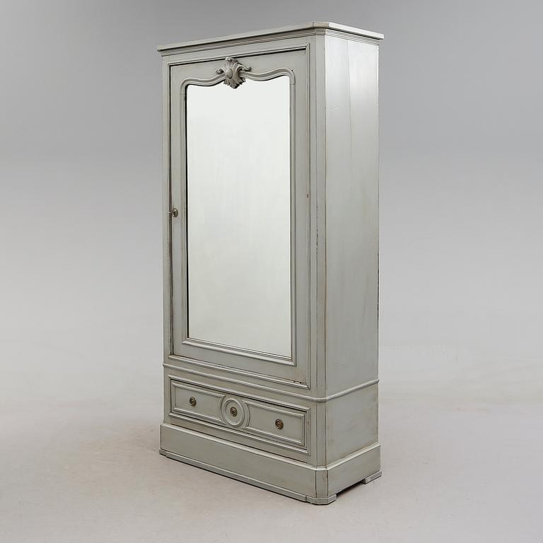 KLÄDSKÅP, tidigt 1900-tal.