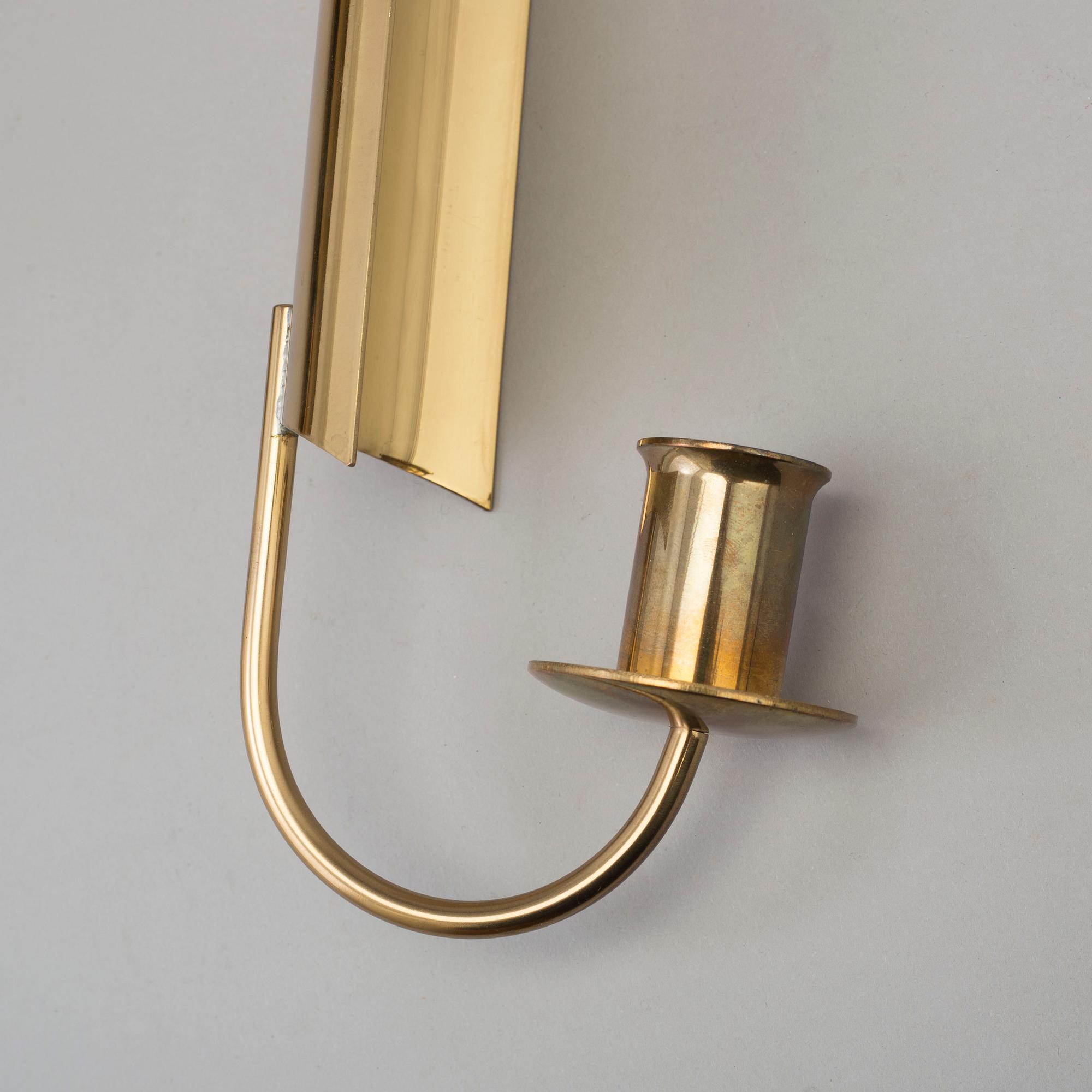 12 pieces of brass, including some by Pierre Forssell, Skultuna.